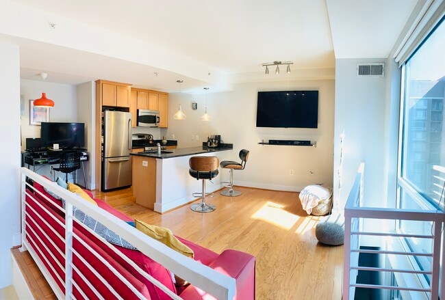 Building Photo - 1209 13th St NW