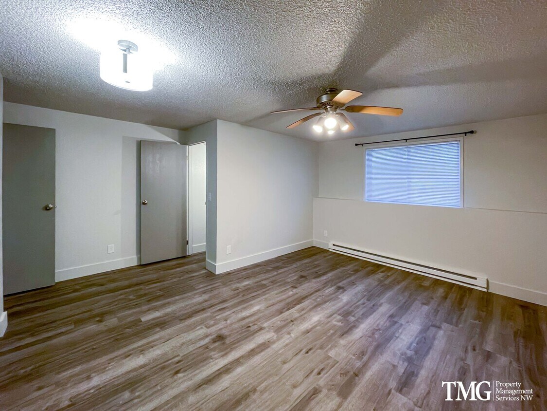 Foto principal - 2216 W 13th Ave