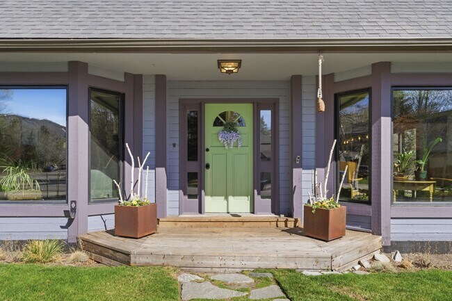Foto del edificio - 2635 Little Kate Rd