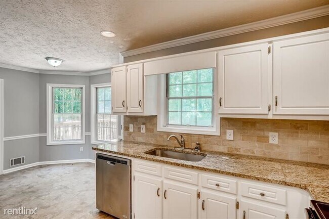 Building Photo - 4 br, 2.5 bath House - 3197 Fieldcrest Roa...