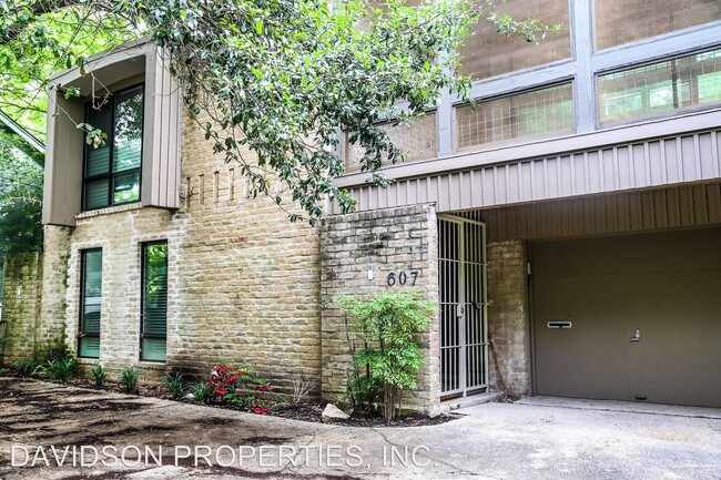 Building Photo - 2 br, 2.5 bath House - 607 River Rd