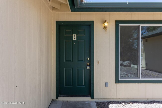 Building Photo - 492 W Perkinsville Rd