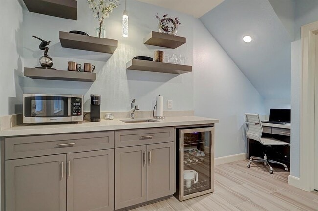 Building Photo - 2704 Eado Edge Ct