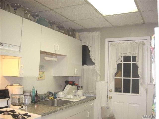 Building Photo - 39 Troy Ave