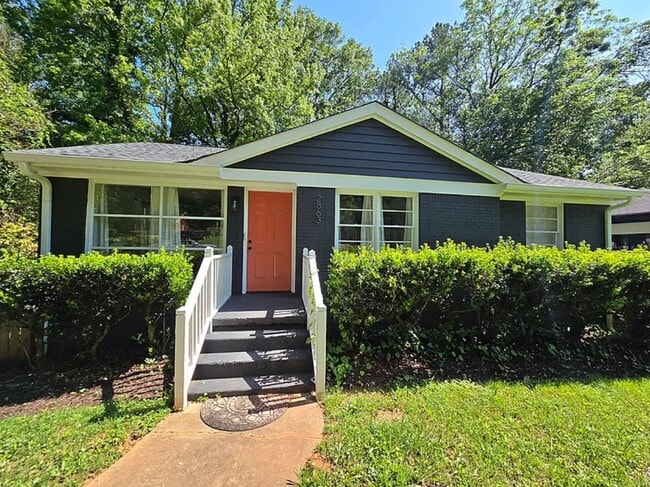 Building Photo - 2863 Catalina Dr