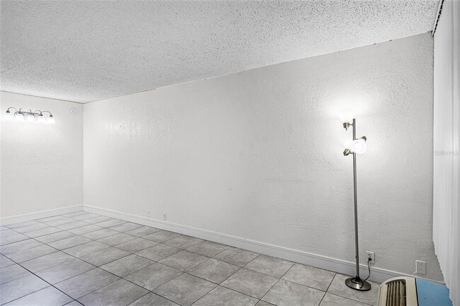 Building Photo - 43420 US-27