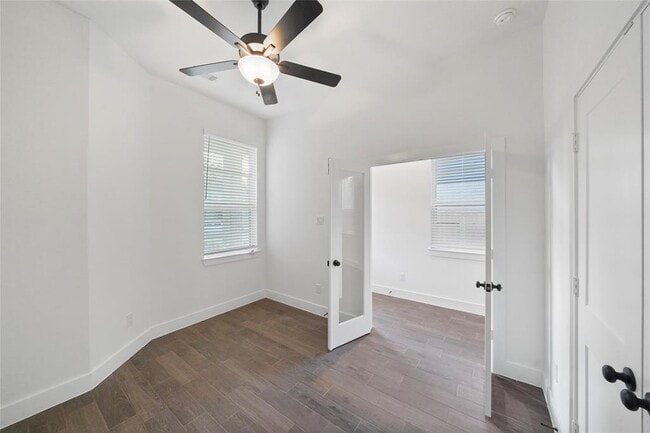 Foto del edificio - 160 Lukewood Cir