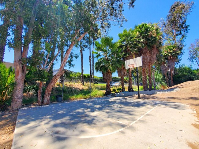 Interior Photo - Emerald Vista