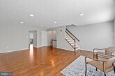 Primary Photo - 8837 Hawthorne Ct