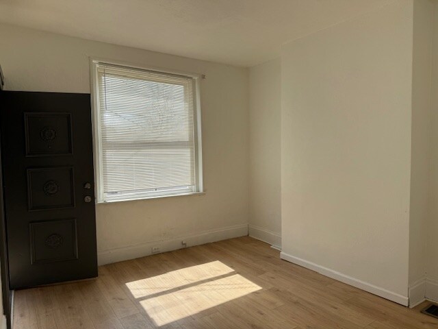 Foto del edificio - 1306-1308-1308 Complete St