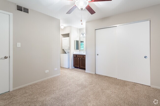 1HAB,1BA,521SF - The Lily - Martin's Point Apartment Homes