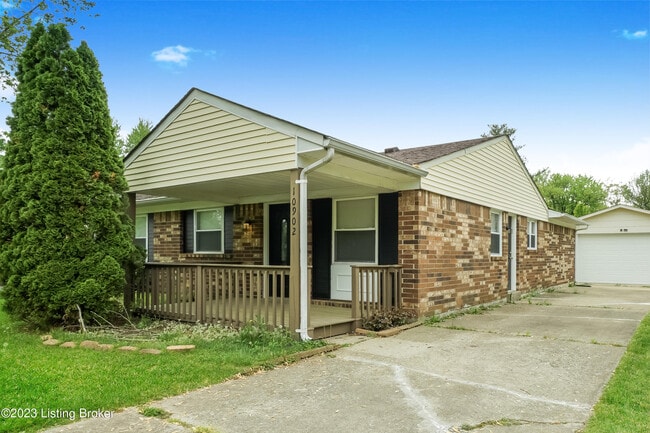 Building Photo - 10902 Waycross Ave