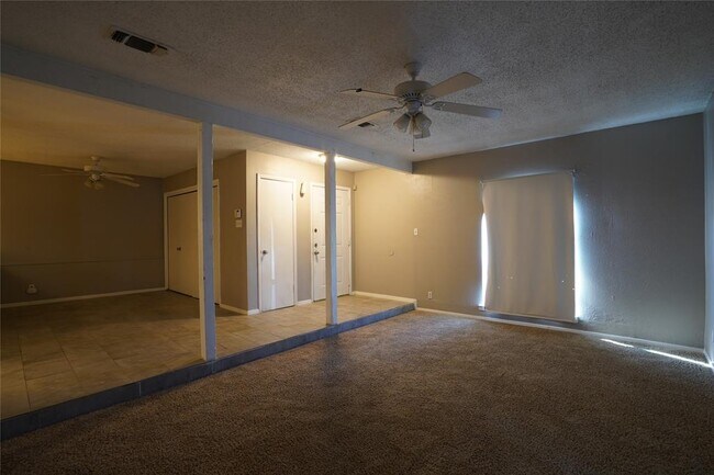 Building Photo - 720 Billie Ruth Ln