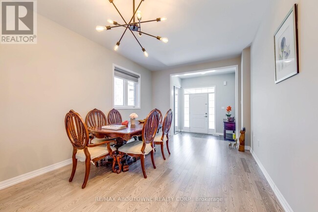 Photo du bâtiment - 3302 Jacob Way