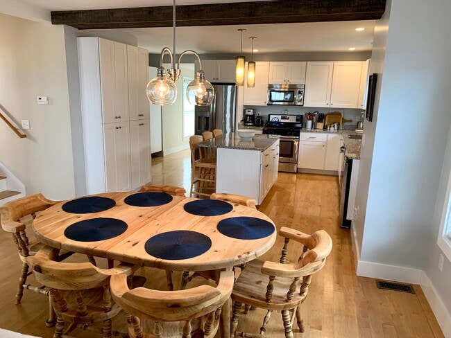 Photo - 220 Veranda St House