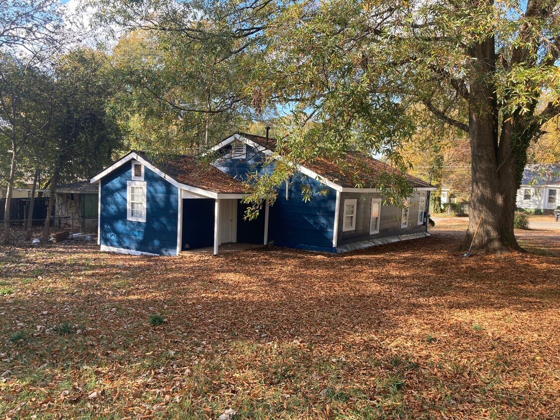 Primary Photo - 3/2 Updated House in East Rome $1,250