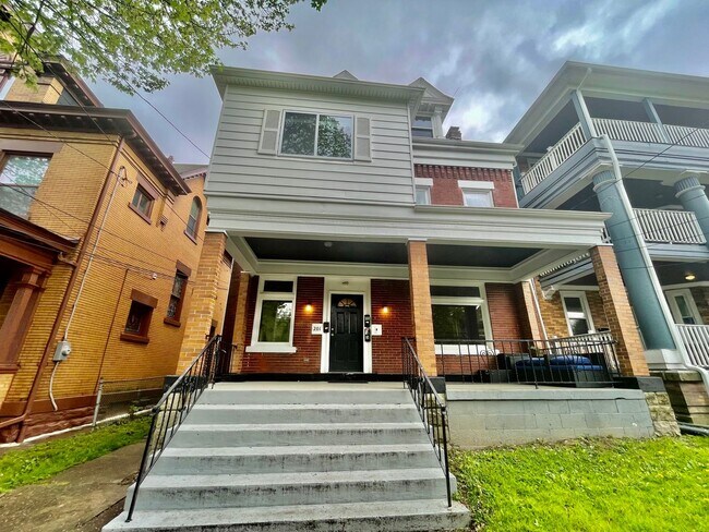 Foto del edificio - 201 Lincoln Avenue