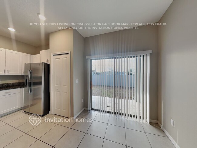 Foto del edificio - 5148 Forum Blvd