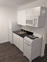 Building Photo - 10 Spithead Rd