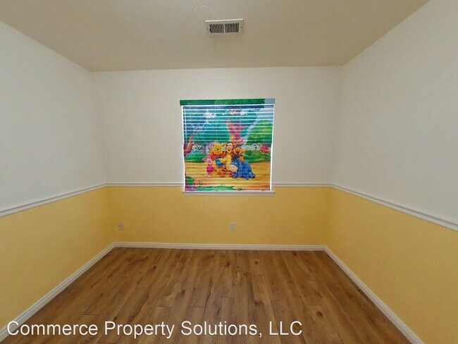 Building Photo - 5 br, 2.5 bath House - 901 S. Apple Grove ...