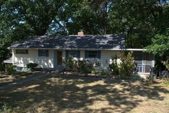Building Photo - 819 Edgewood Ave