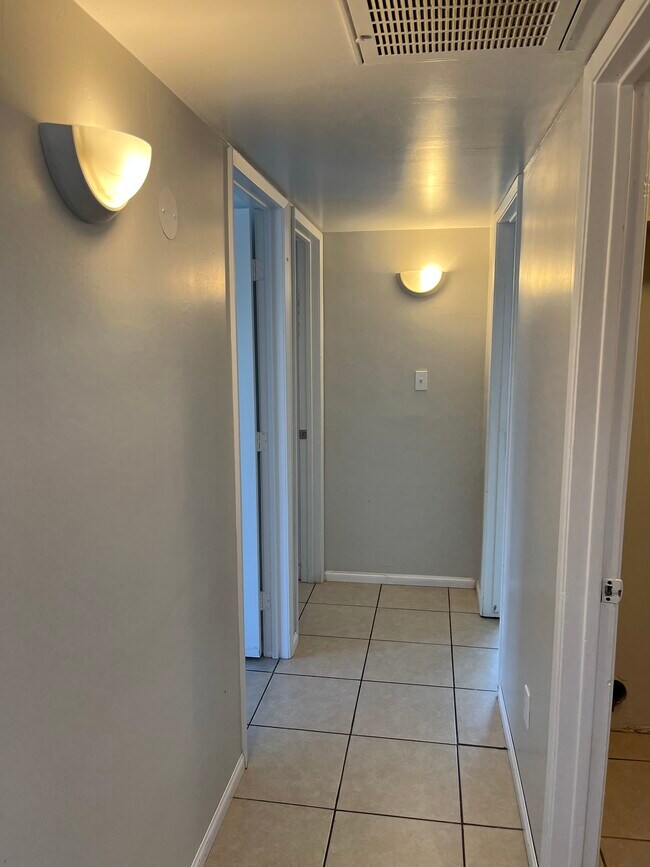 Foto del edificio - 3207 Crestline Rd