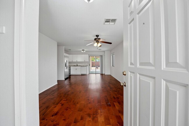 Building Photo - 42551 W Hillman Dr