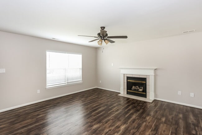 Foto del edificio - 3620 Luton Ct
