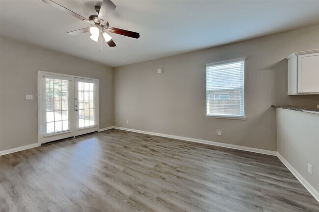 Building Photo - 9156 Nina Rd