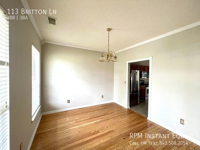 Foto del edificio - Charming 3 Bedroom!