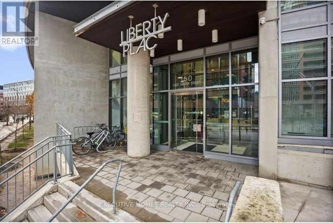 Building Photo - 150 E Liberty St