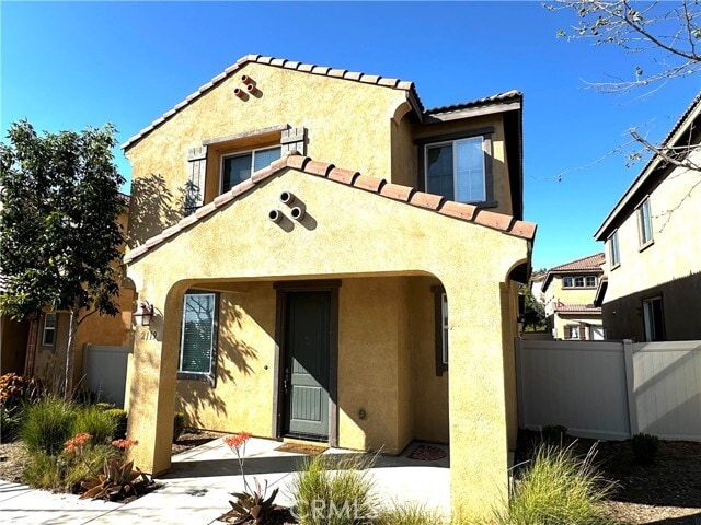 Foto del edificio - 2119 Lavender Ln