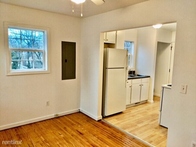 Building Photo - 2 br, 1 bath House - 73 Clingman Ave