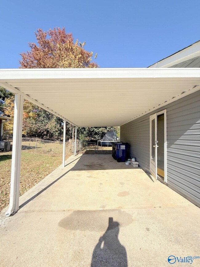 Foto del edificio - 158 Lewis Ln