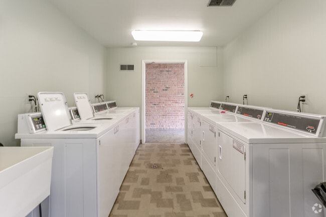 Laundry Room - Oklahoma Manor 56th