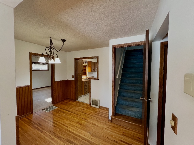 Building Photo - 309 10th St NW