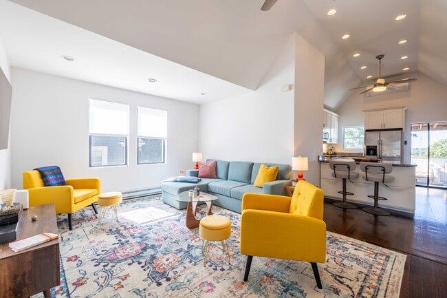 Photo - 74 Wellington Hill St Apartment