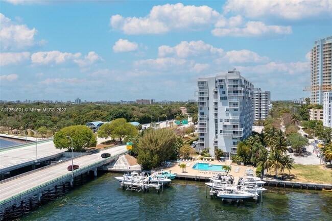 Easy access to Key Biscayne - 150 SE 25th Rd