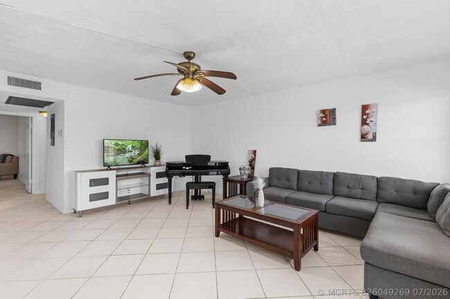 Foto del edificio - 3028 Harwood D