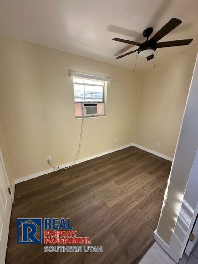 Building Photo - RV PAD with Casita