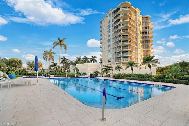 Foto del edificio - 4811 Island Pond Ct