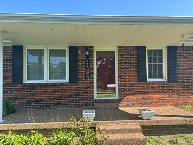 Foto del edificio - 638 Chitwood Dr