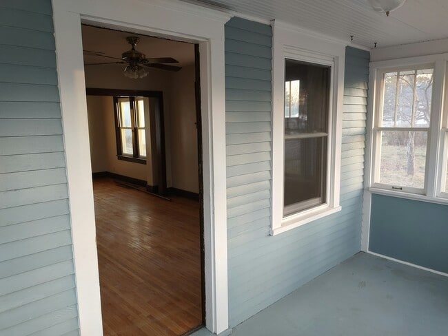 Foto del edificio - 911 Willow St