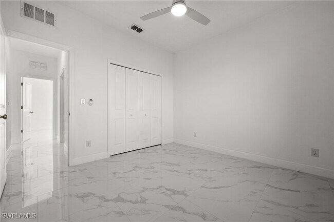 Building Photo - 610 NW 23rd Terrace