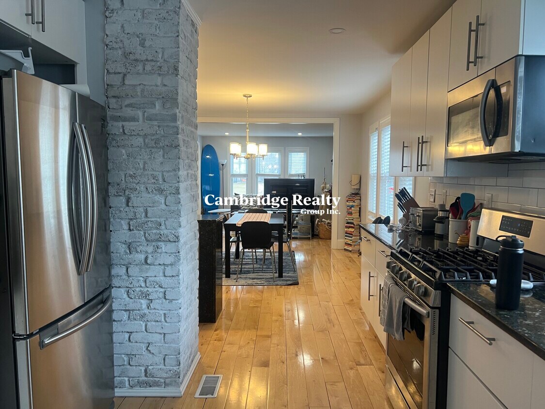 Foto principal - 296 Arlington St