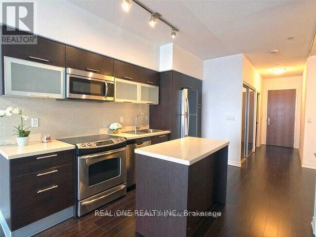 Photo du bâtiment - 386 Yonge St