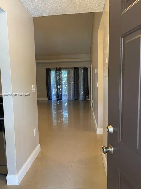 Foto del edificio - 526 SW 113th Way
