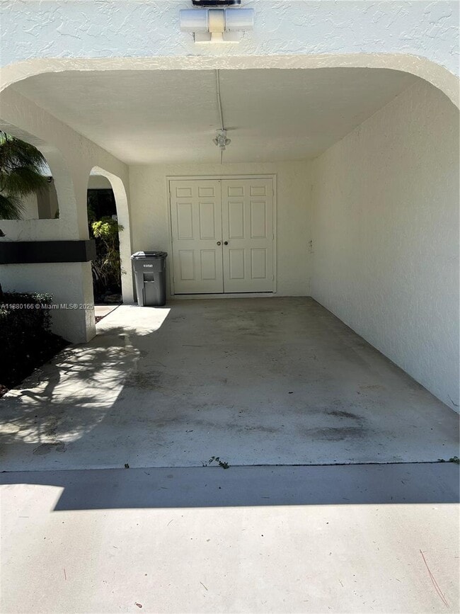 Foto del edificio - 5514 Parkwalk Cir E