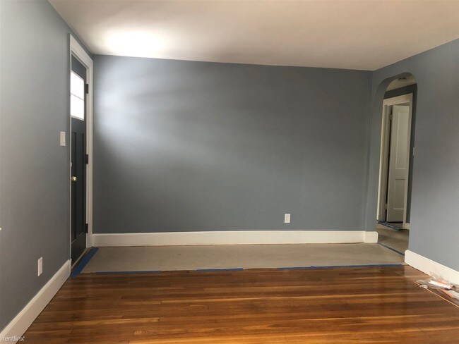 Building Photo - 2 br, 1 bath  - 12 Waverley St