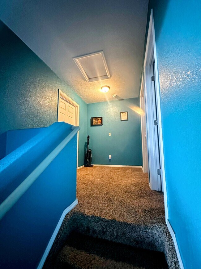 Building Photo - 6916 Ocatillo View